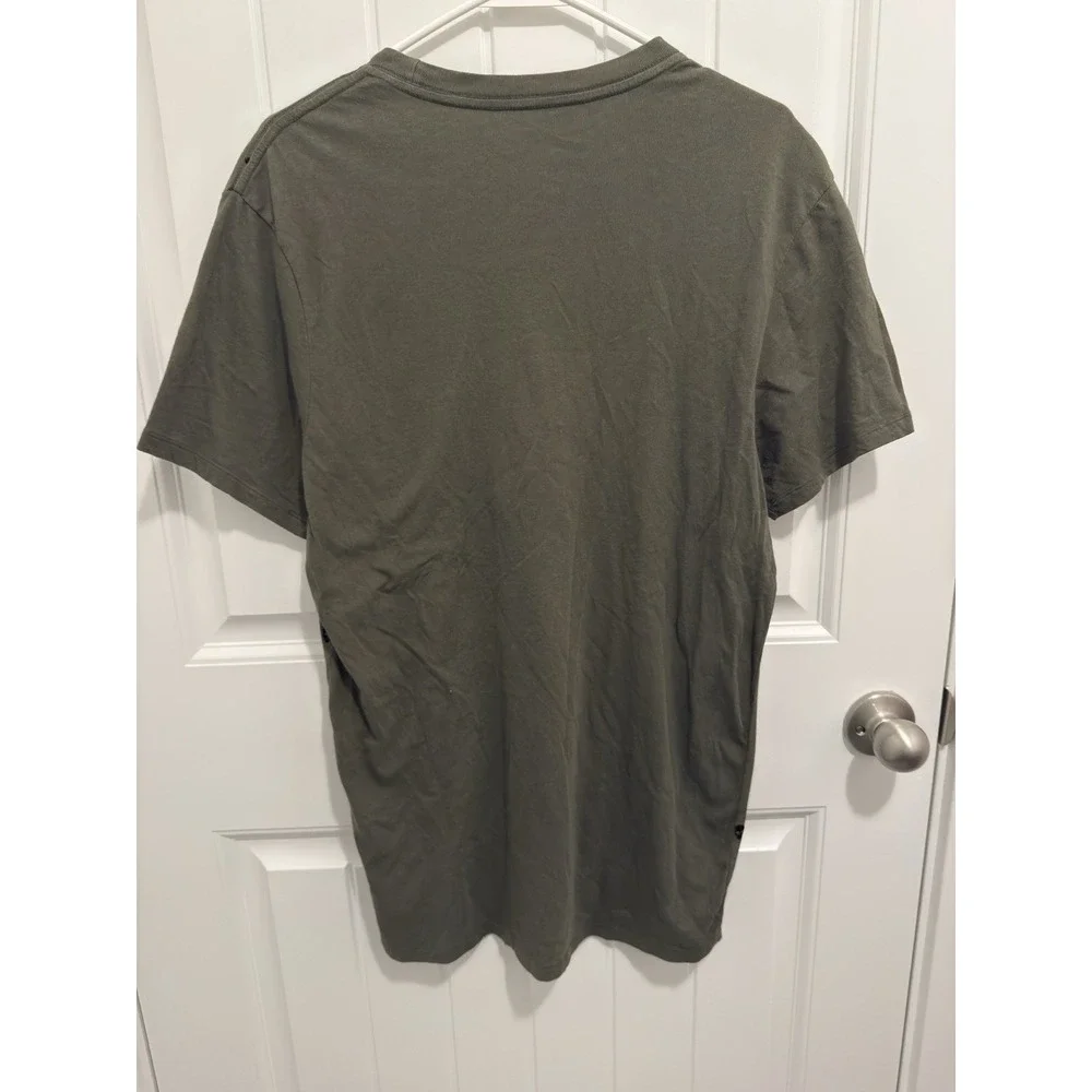 Guess Men's Skull Tshirt Dark Green Size Medium‎ - Picture 2 of 6